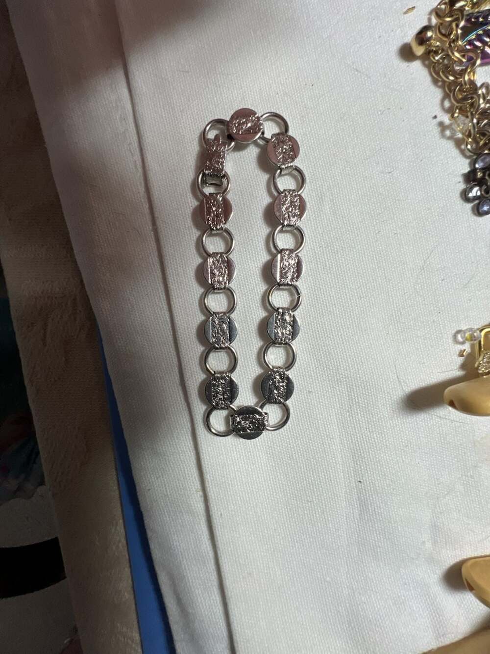Vintage Sarah Coventry Young And Gay Silvertone Link Bracelet